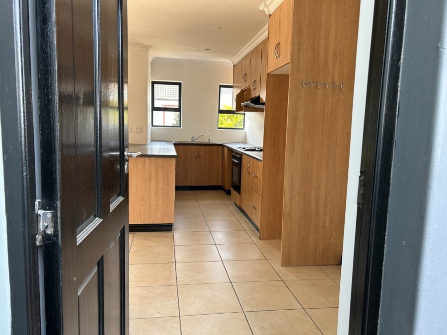 2 Bedroom Property for Sale in Blue Mountain Village Western Cape